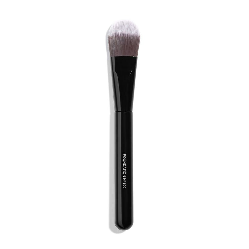 Chanel Pinceau Fond De Teint N°100 — ファンデーションブラシ