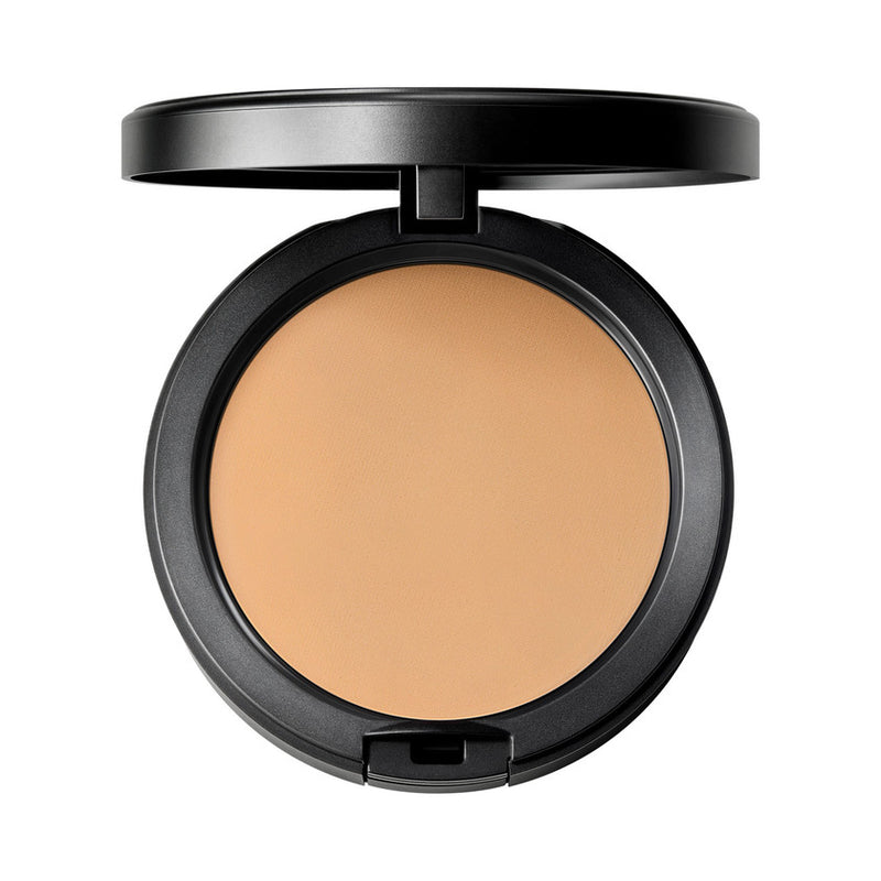 MAC Cosmetics Studio Fix Powder Plus Foundation — fondotinta in polvere compatta NC20