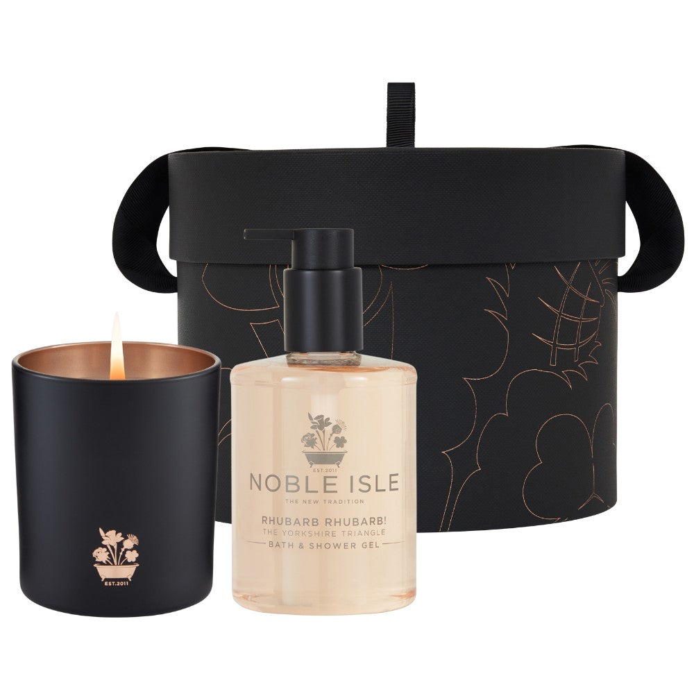 Noble Isle Rhubarb Rhubarb! Bathe By Candlelight طقم من قطعتين: شمعة معطرة، جل استحمام