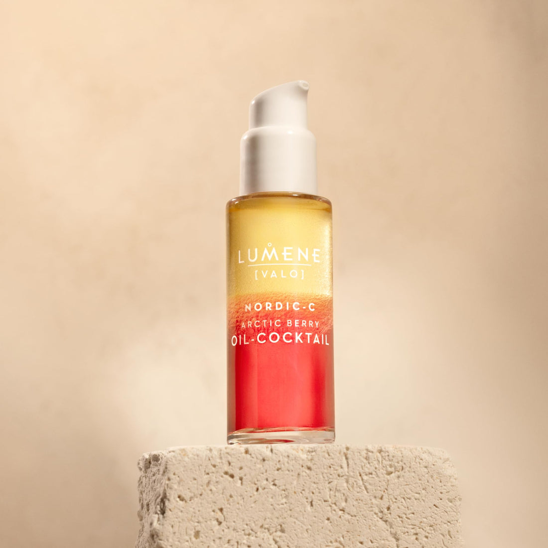 Lumene Nordic-C [VALO] Arctic Berry olio illuminante e idratante 30 ml