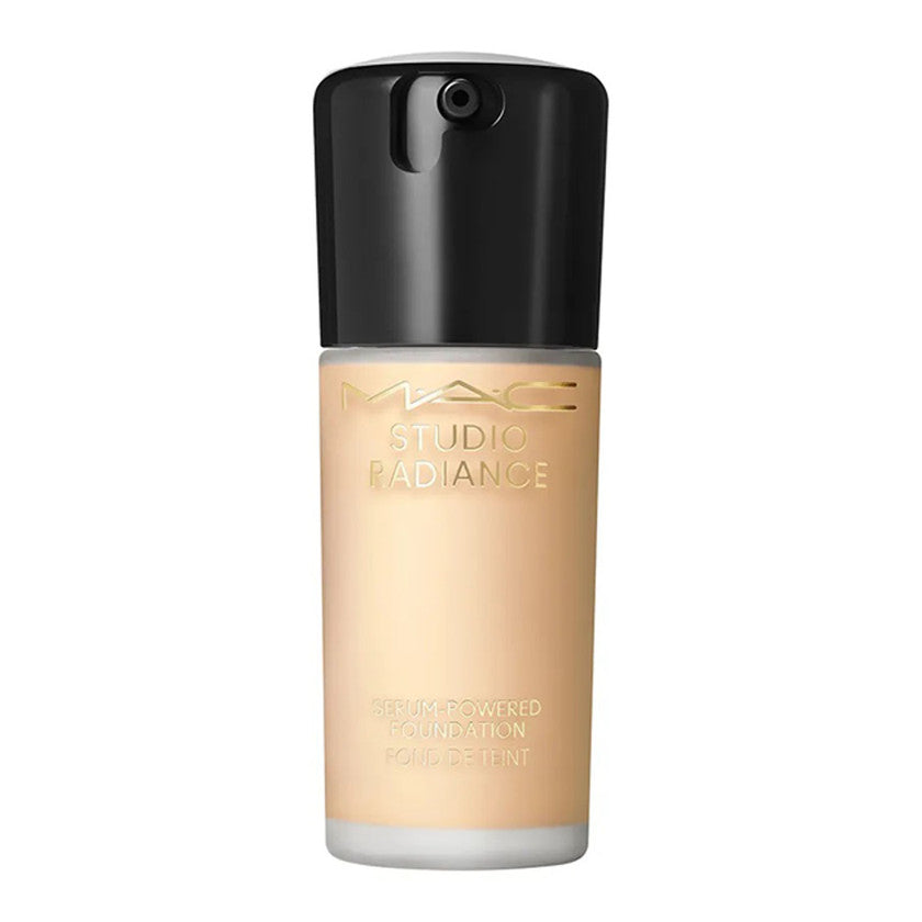 MAC Cosmetics Studio Radiance Serum Powered Foundation — fondotinta idratante 30 ml - Tonalità: NC15