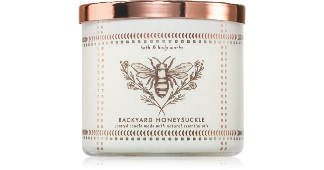 Bath &amp; Body Works Vonná svíčka Backyard Honeysuckle 411 g