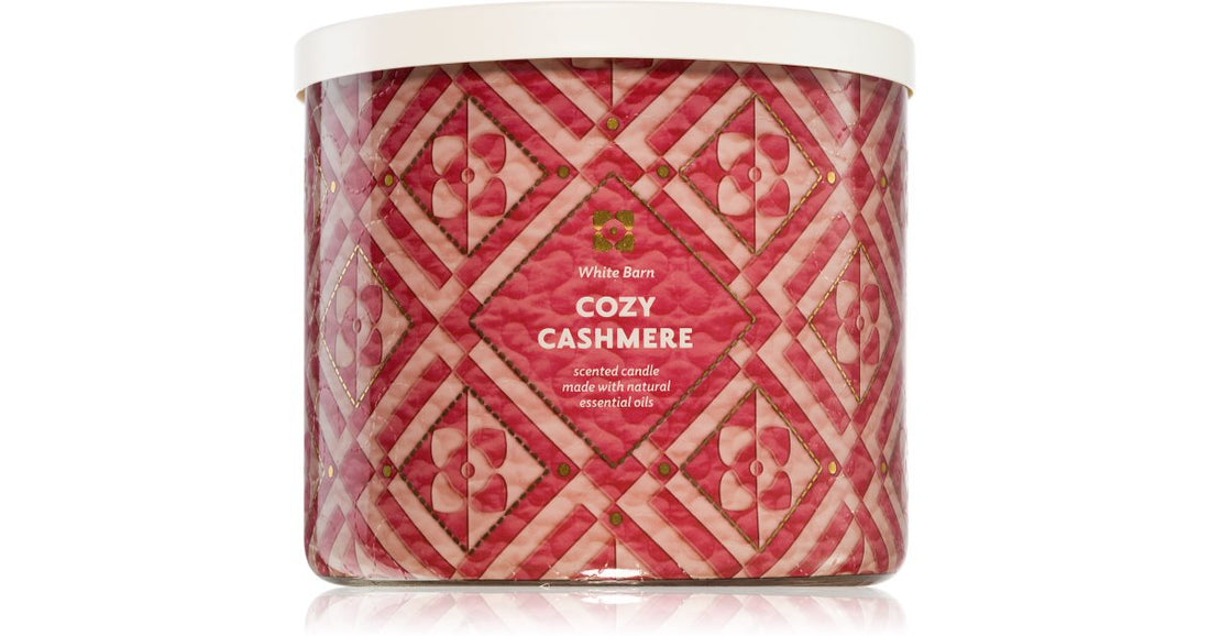 Bath &amp; Body Works Cosy Cashmere vonná svíčka 411 g