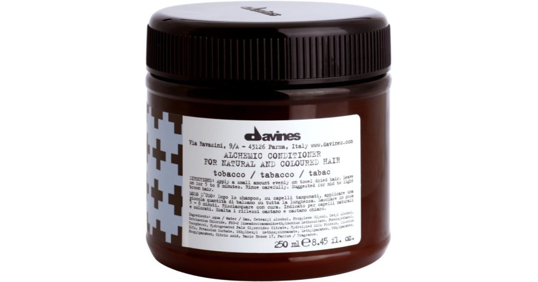 Davines Balsam hidratant Alchemic Tobacco pentru a imbunatati culoarea parului 250 ml