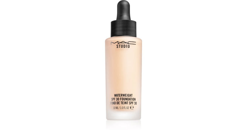 MAC Cosmetics Studio Waterweight SPF 30 lightweight hydrating foundation SPF 30 shade NW18 30ml