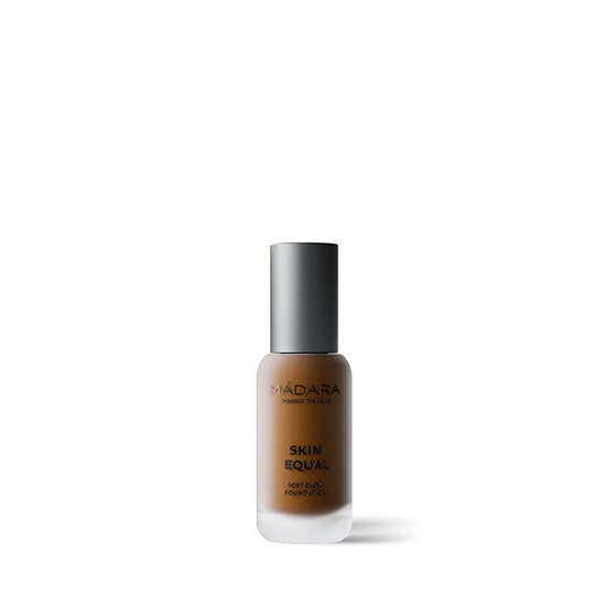 Madara Skin Equal Soft Glow Foundation Nr. 90 Kastanie