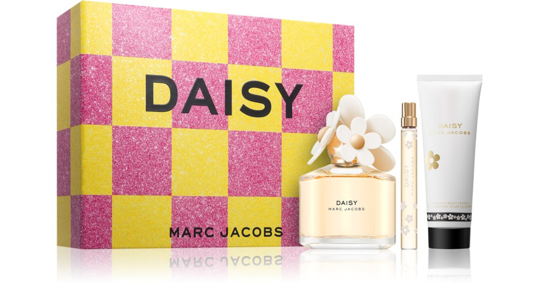 Marc Jacobs Daisy lahjarasia naisille EDT 100 ml + hajustettu vartalomaito 75 ml + EDT matkasuihke 10 ml