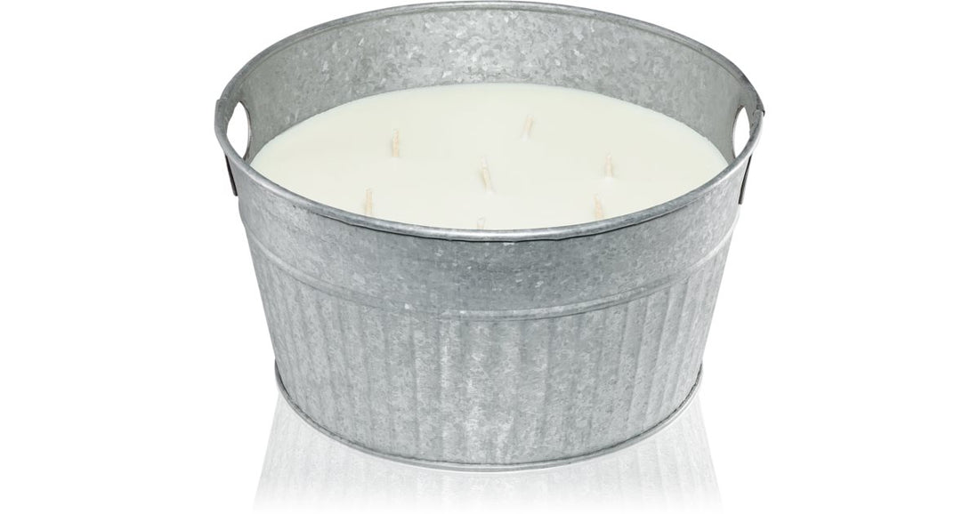 Milkhouse Candle Co. Cele mai bune urări Monster Holiday Lumânare de 4,08 kg