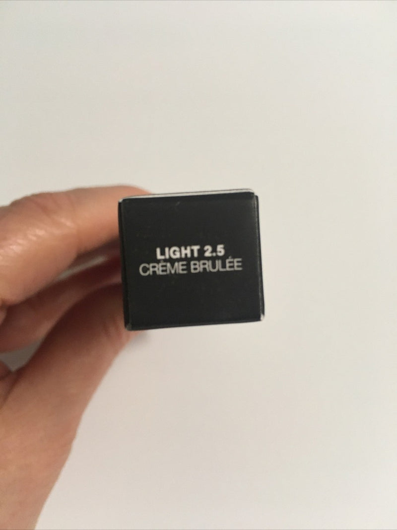 Nars Strahlender cremiger Concealer 6 ml Créme Brulée