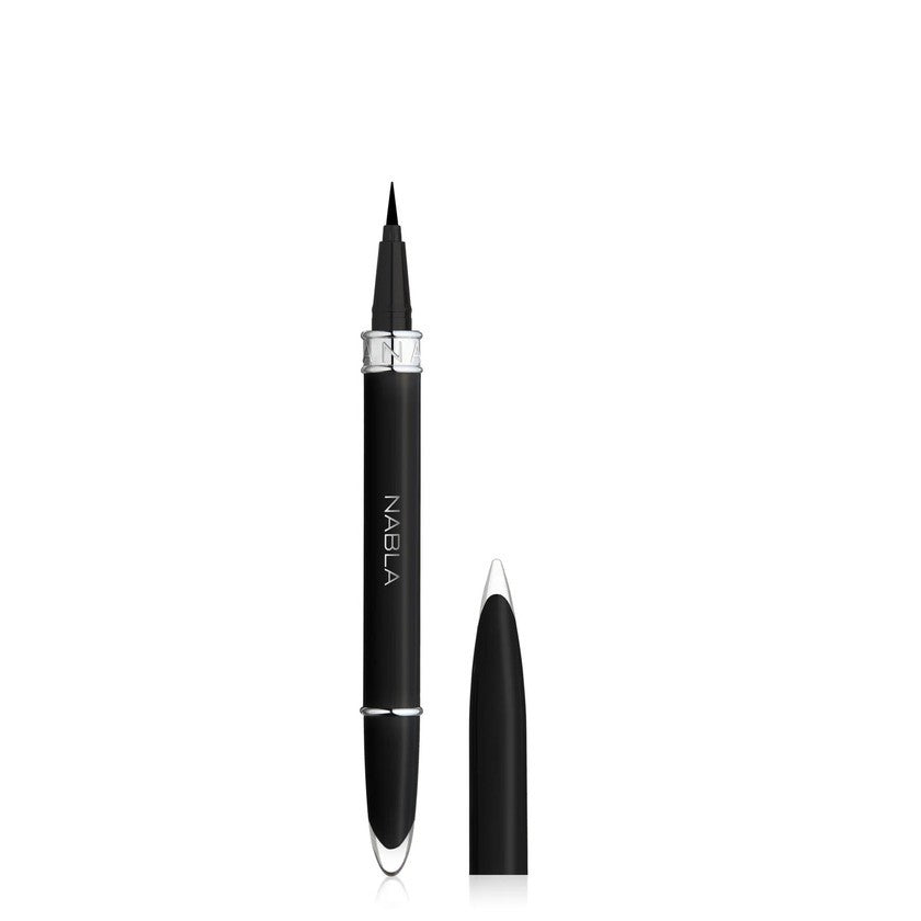 Nabla True Signature Liner - Presisjonsvannfast flytende eyeliner Black Ink 0.7 G 