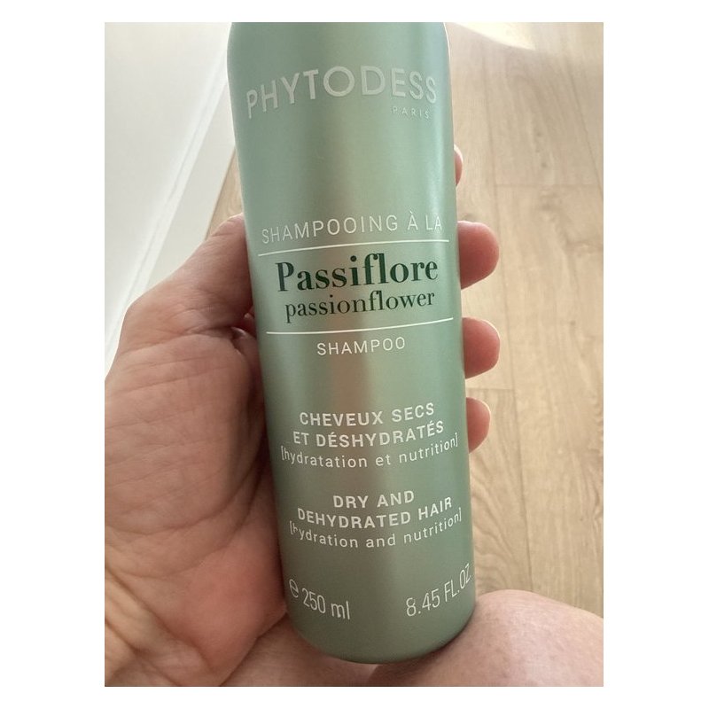 Șampon pentru păr cu extract de floare a pasiunii Phytodess Passion Flower Shampoo 250 ml